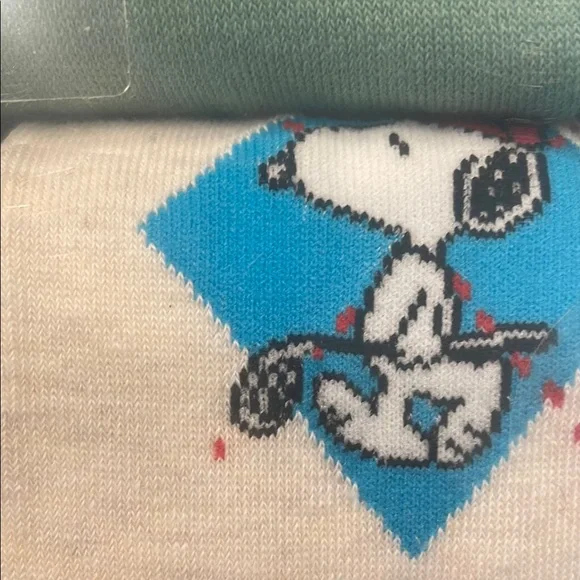 Men’s golf Peanuts Blue and White Casual Socks Featuring Snoopy - Picture 6 of 7
